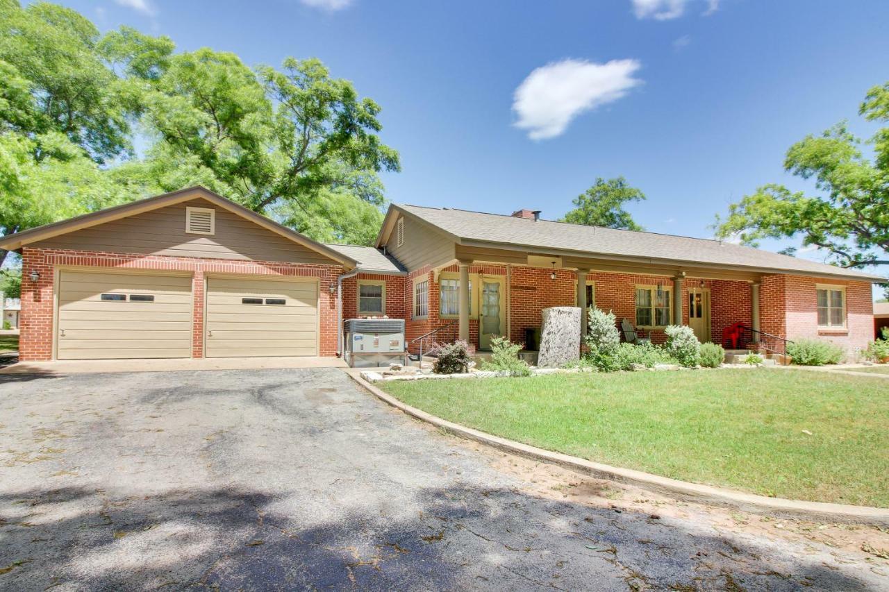 Angels Rest Villa Fredericksburg Exterior photo